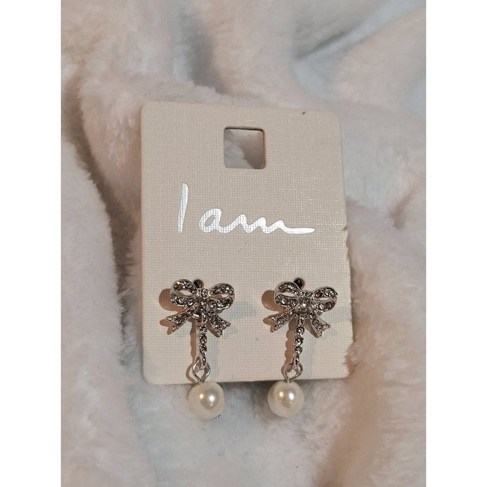 Sparkling Bow with Pearl Drop Earrings | I am
